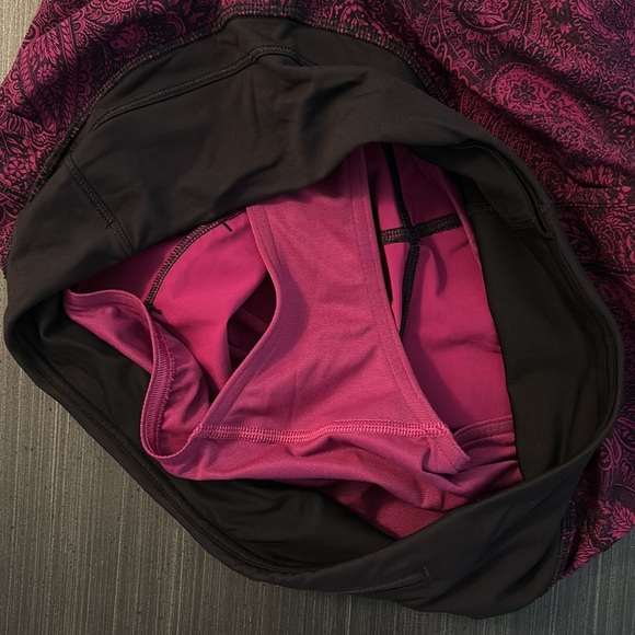 Lululemon athletic shorts - Picture 4 of 5